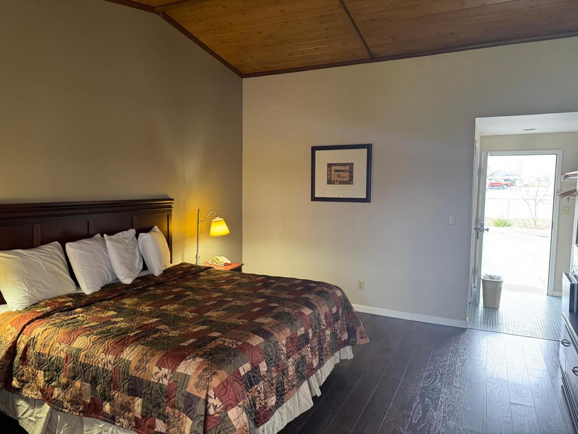 Town & Country Motel คลินตัน ภายนอก รูปภาพ